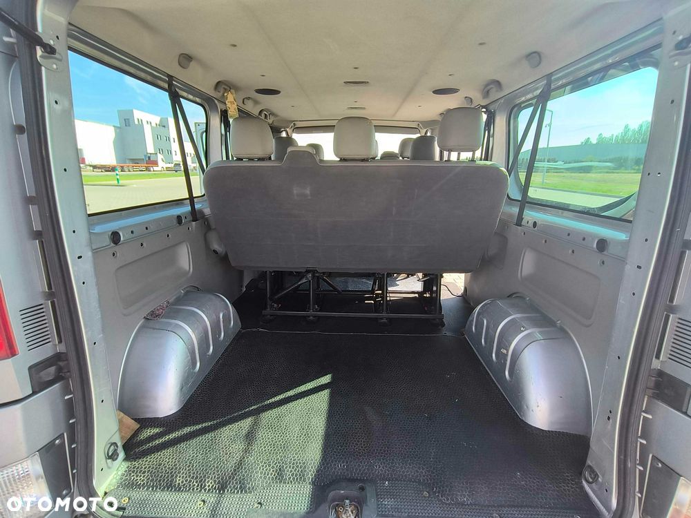 Renault Trafic - 8