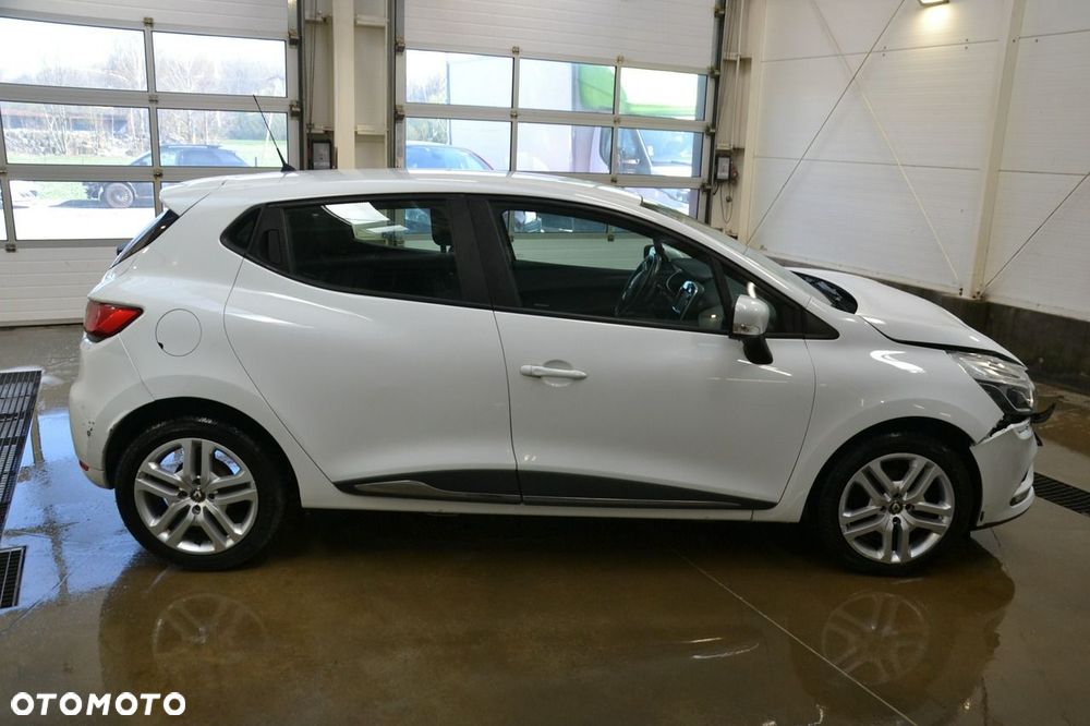 Renault Clio - 8