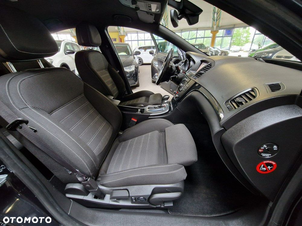 Opel Insignia - 22