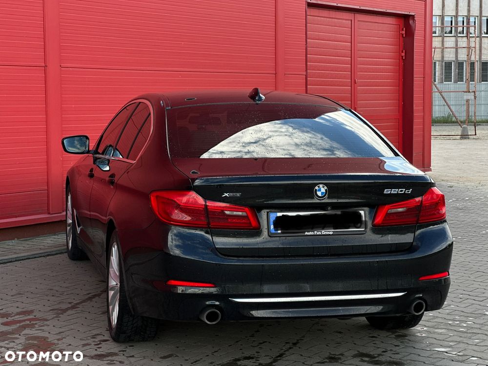 BMW Seria 5 520d Luxury Line - 3