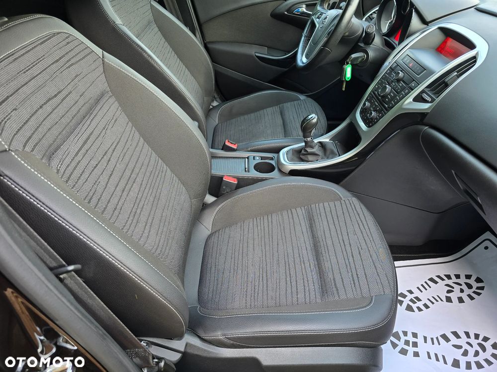 Opel Astra 1.4 Turbo Style - 18