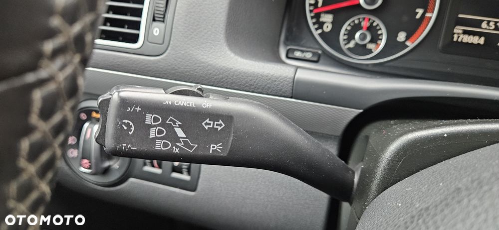 Volkswagen Touran 1.4 TSI Life - 27