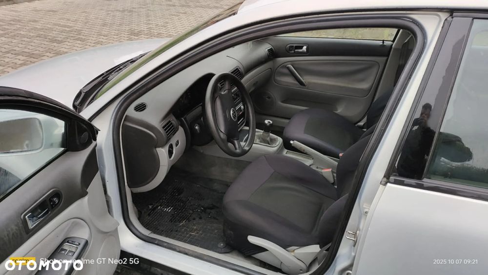 Volkswagen Passat 1.9 TDI - 8