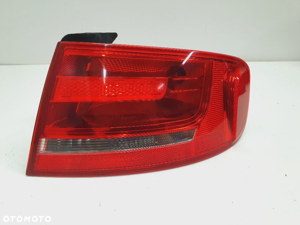 LAMPA TYLNA TYŁ PRAWA AUDI A4 B8 SEDAN 8K5945095D - 2