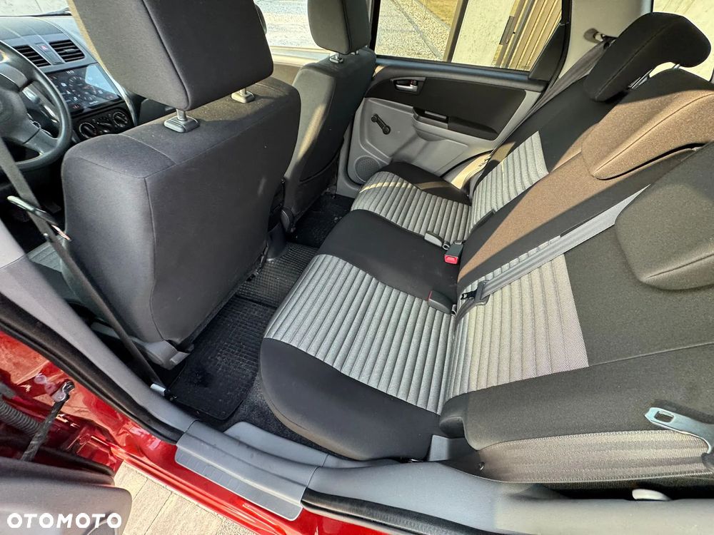 Suzuki SX4 - 6