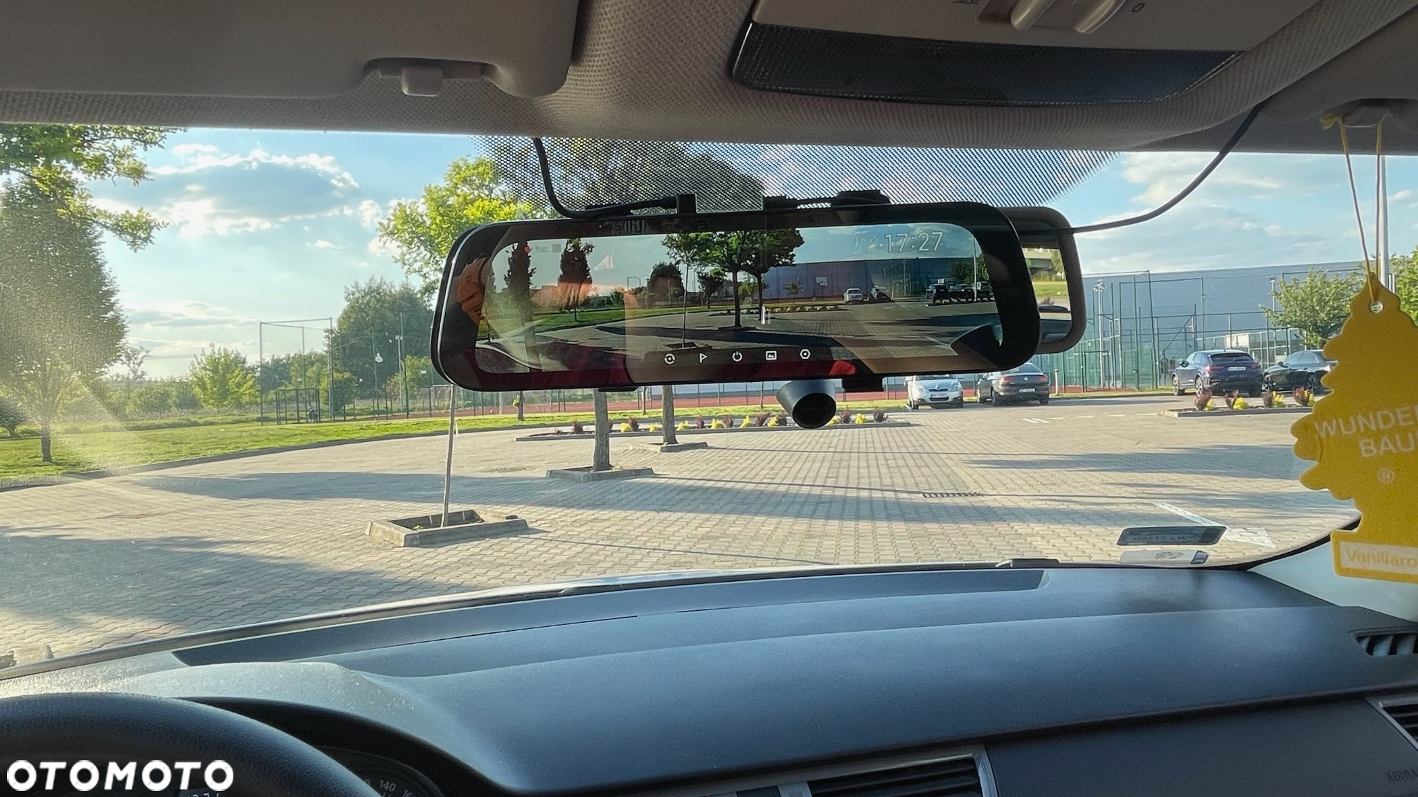 Skoda RAPID 1.2 Ambition - 12