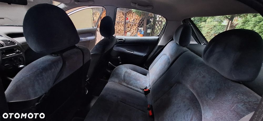 Peugeot 206 - 12
