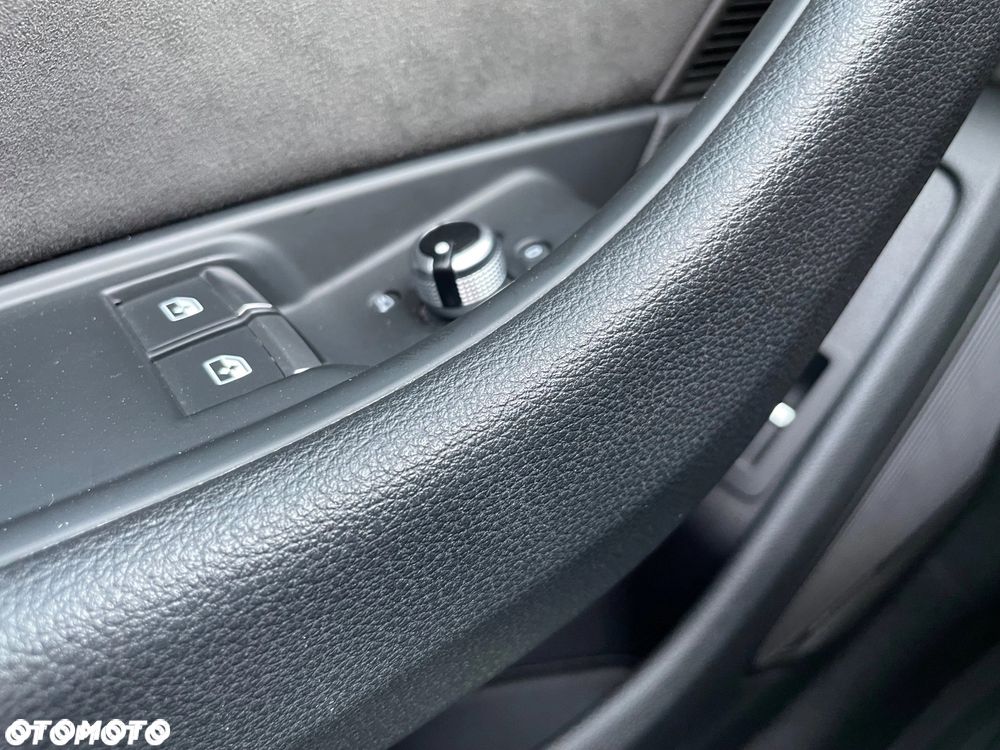 Audi A5 Coupé 40 TFSI mHEV S tronic - 37