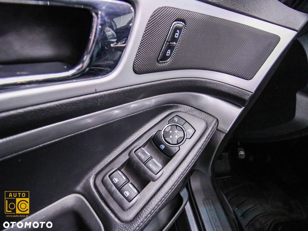 Ford Explorer - 27