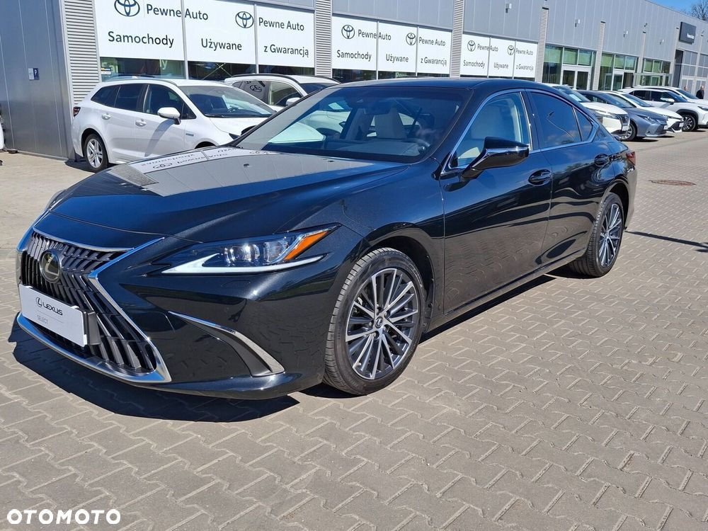 Lexus ES - 9