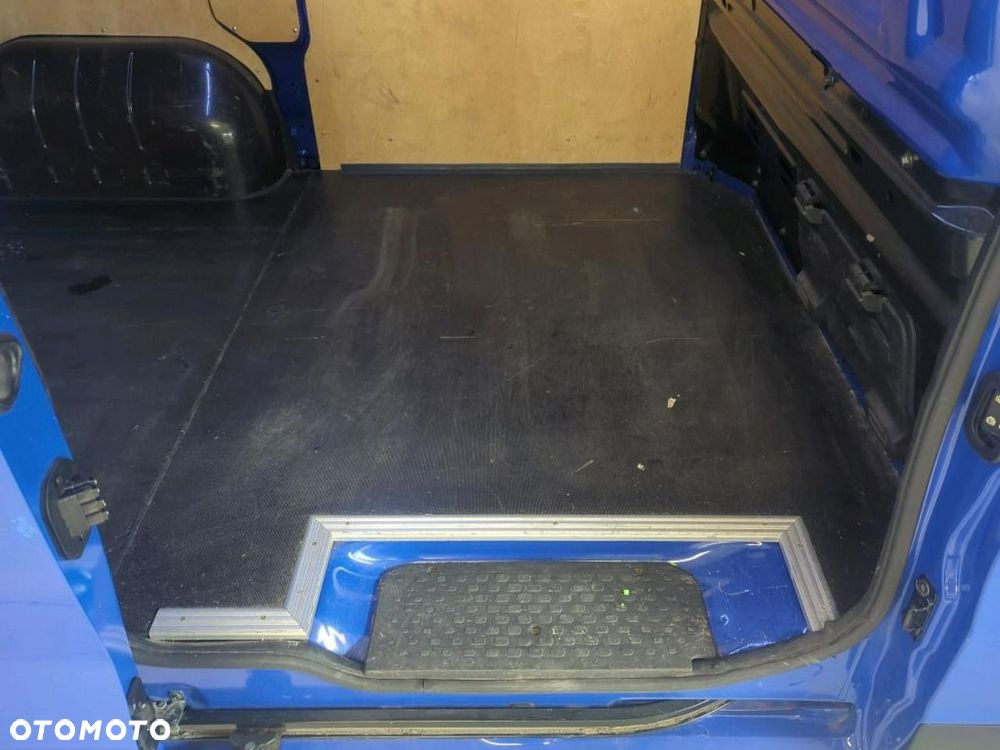 Renault Trafic - 8