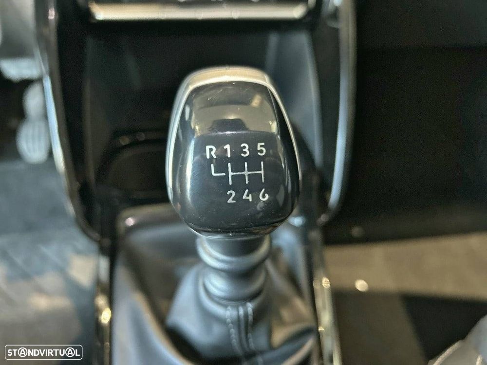 Citroën C3 1.2 Turbo Max16 - 21