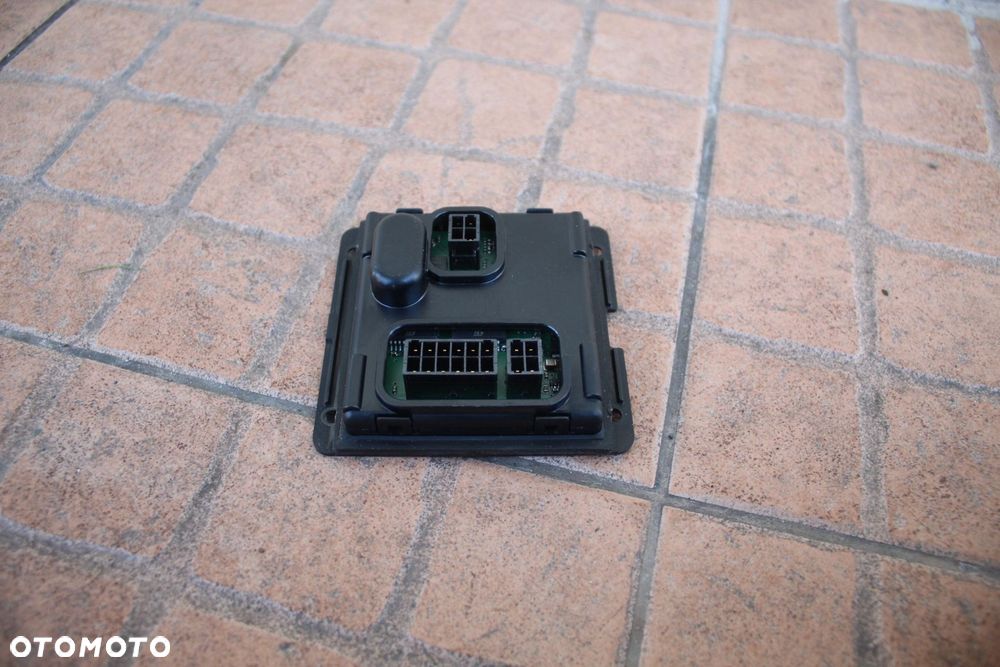 MODUŁ SKRĘTU LAMPY LEWY BI-XENON VW PASSAT B6 - 3