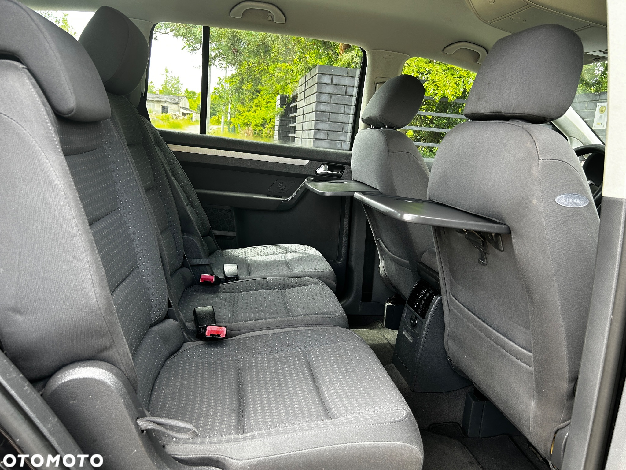 Volkswagen Touran 1.6 FSI Trendline - 10