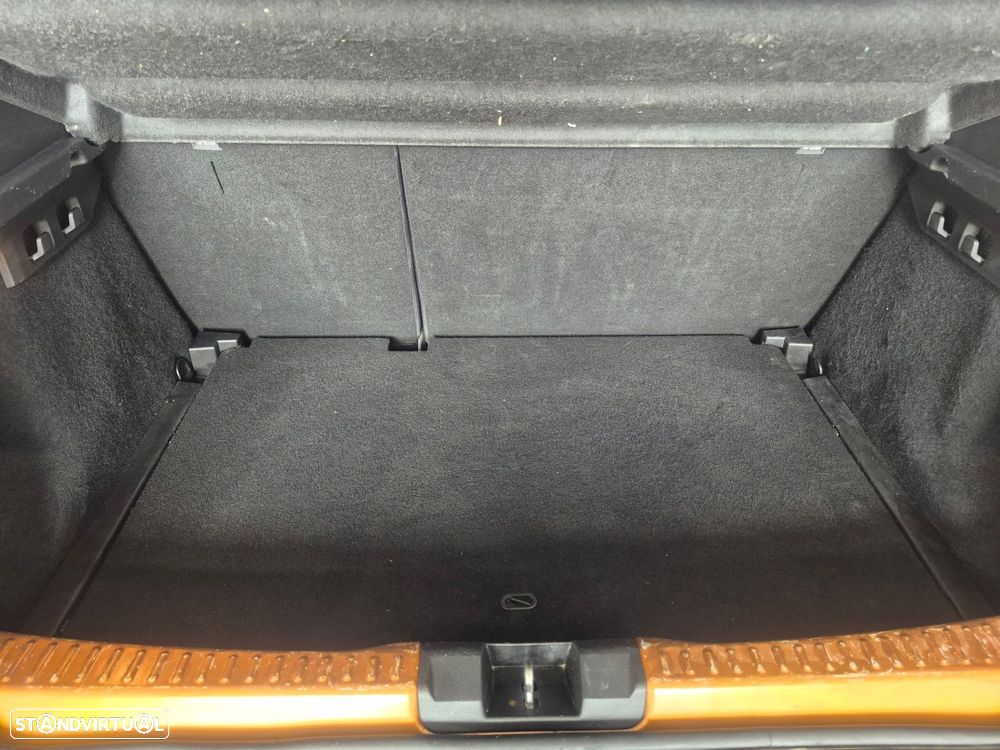 Dacia Sandero 1.0 TCe Stepway Essential - 28