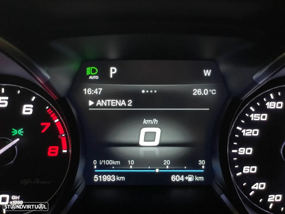 Alfa Romeo Stelvio V6 2.9 Bi-Turbo AT8-Q4 Quadrifoglio - 21