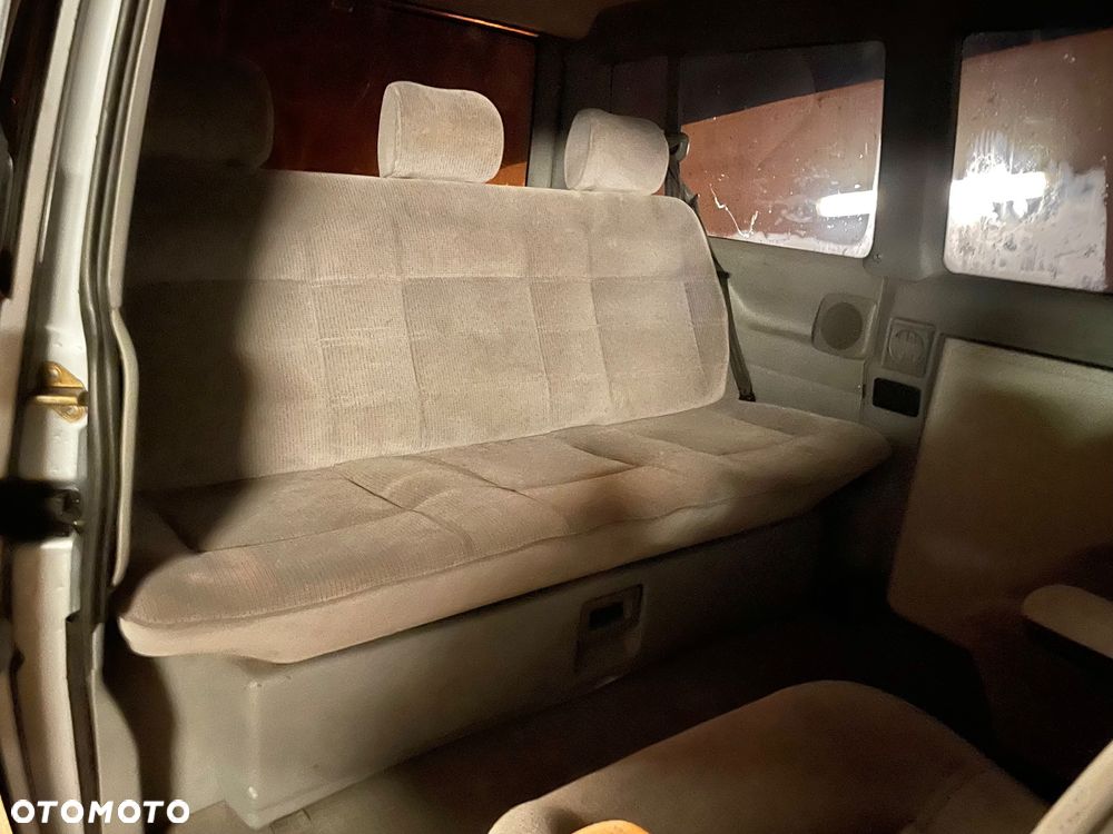 Volkswagen Multivan - 9