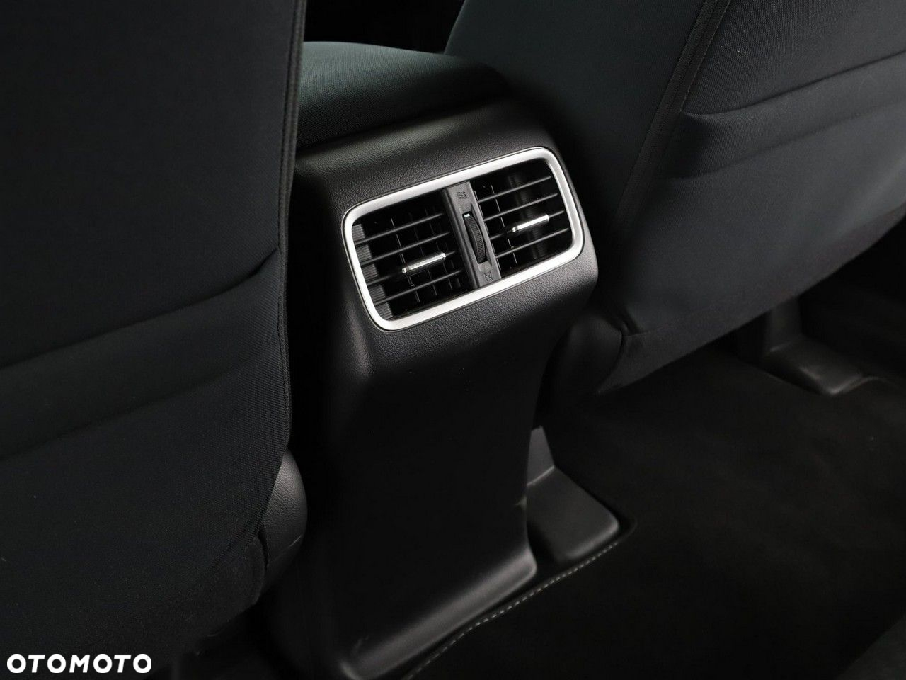 Honda CR-V 2.0i-VTEC 4WD Automatik Elegance - 39