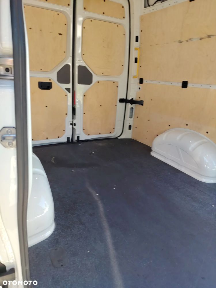 Volkswagen CRAFTER 2021 2,0 TDI 177KM AUTOMAT L2H2 DUBEL DRZWI EURO6 CENA BRUTTO VAT 23% KLIMA - 37