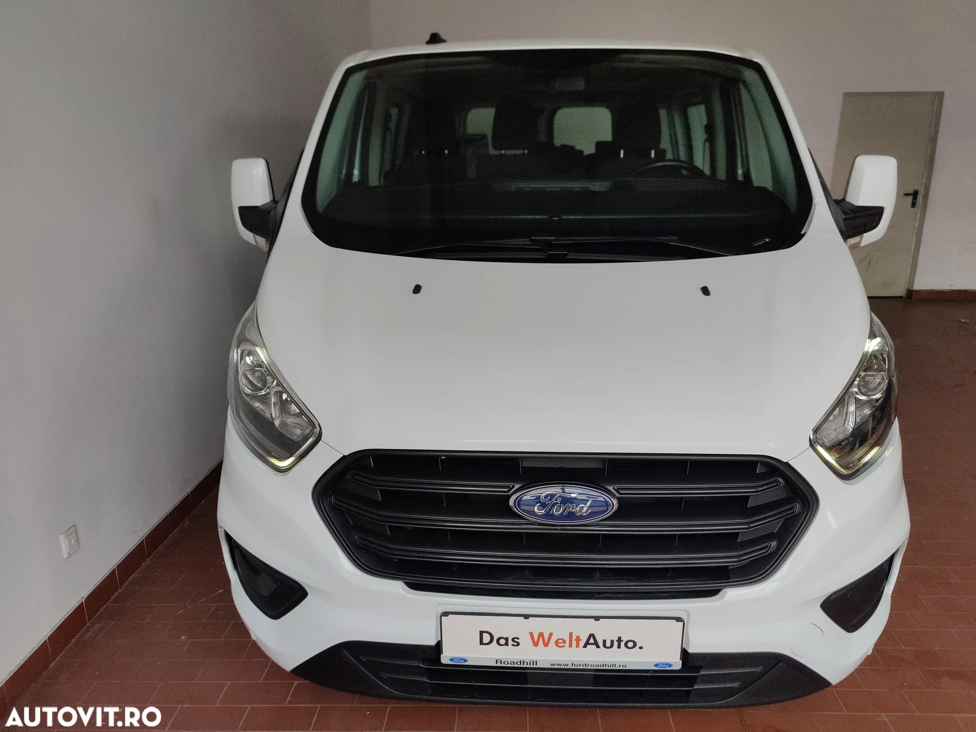 Ford Transit Custom Kombi 320 2.0 EcoBlue 130 CP L2H1 Trend Aut. - 12