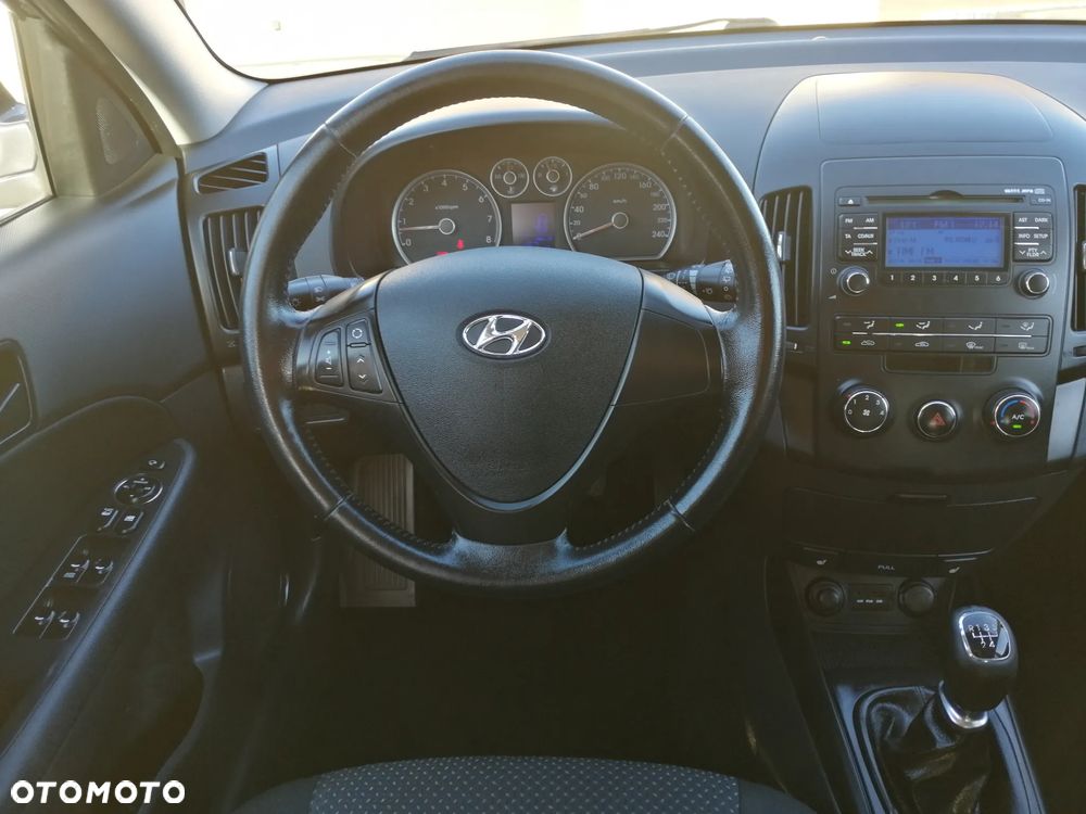 Hyundai i30 i30cw 1.4 FIFA WM Edition - 22