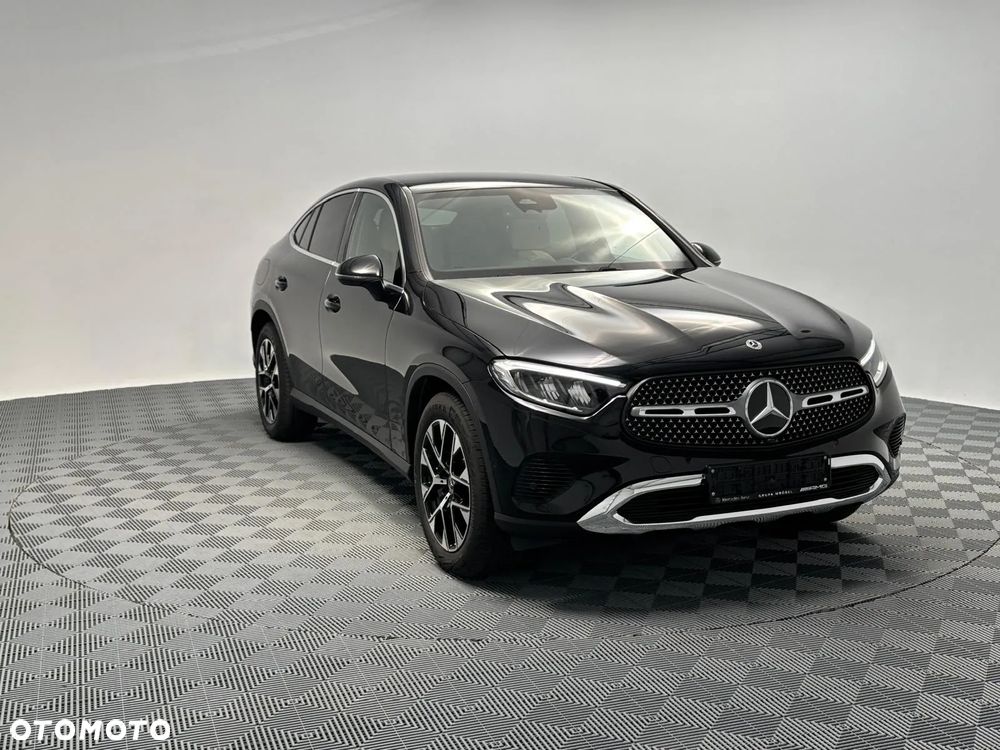 Mercedes-Benz GLC - 14