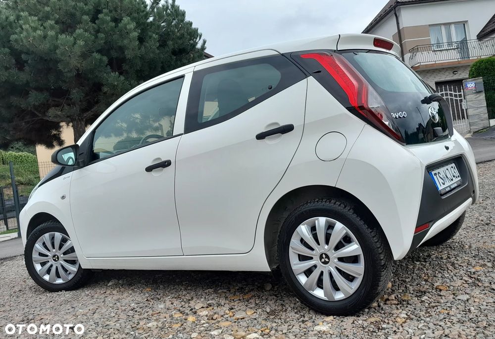 Toyota Aygo x - 29