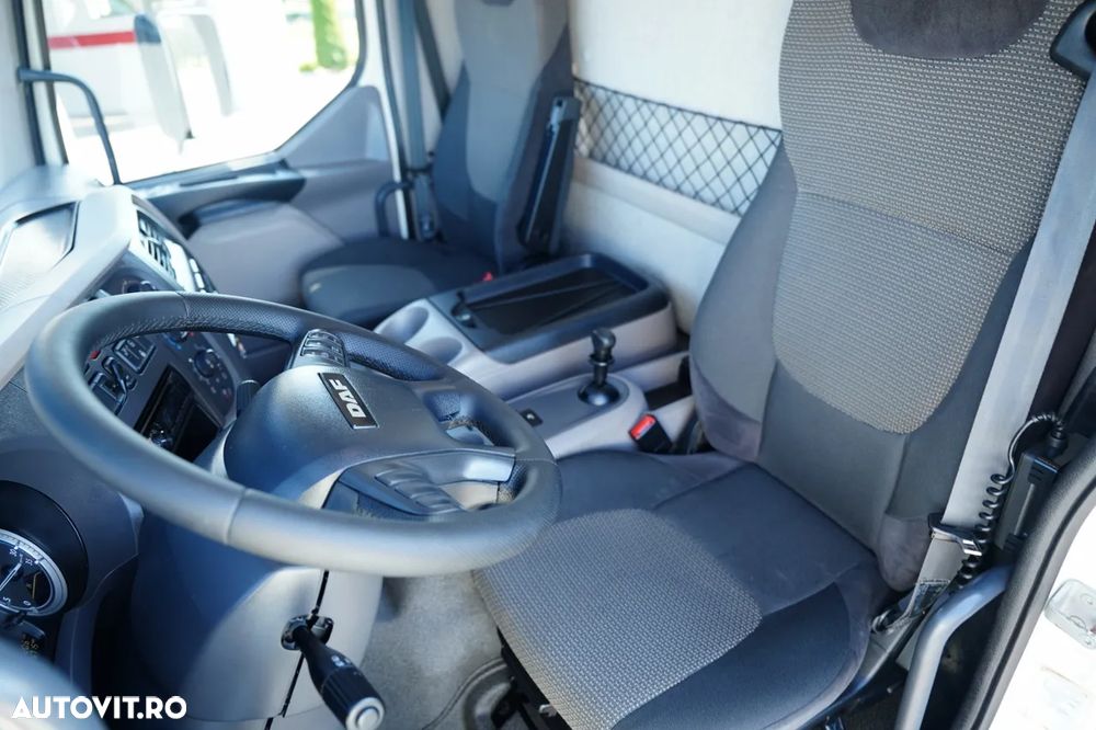 DAF LF 250 / 4X2 / LIVRARE - 7.3 + HDS HYVA HB 150X -E3 / RADIOCOMANDĂ / ROTATOARE / MAX. CAPACITATE DE RIDICARE: 5200 KG / EURO 6 - 29