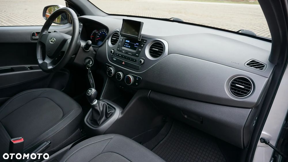 Hyundai i10 1.0 GO - 12