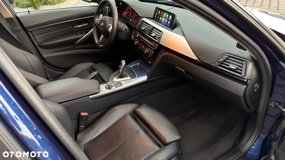 BMW Seria 3 320d Edition Luxury Line Purity - 30