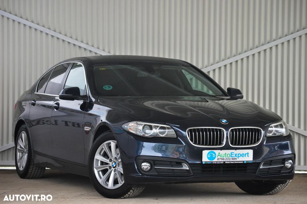 BMW Seria 5 520d Aut. Sport Line - 2