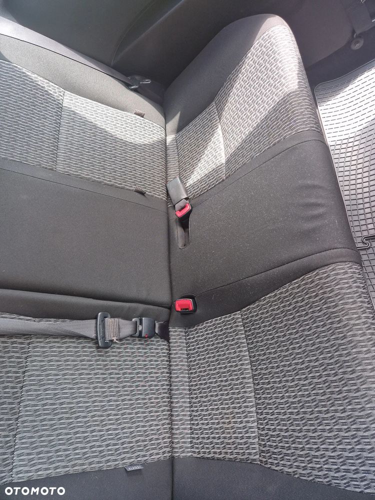 Toyota Yaris 1.33 Luna - 12