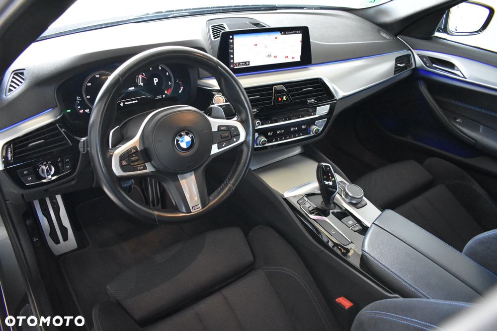 BMW Seria 5 520d M Sport sport - 18