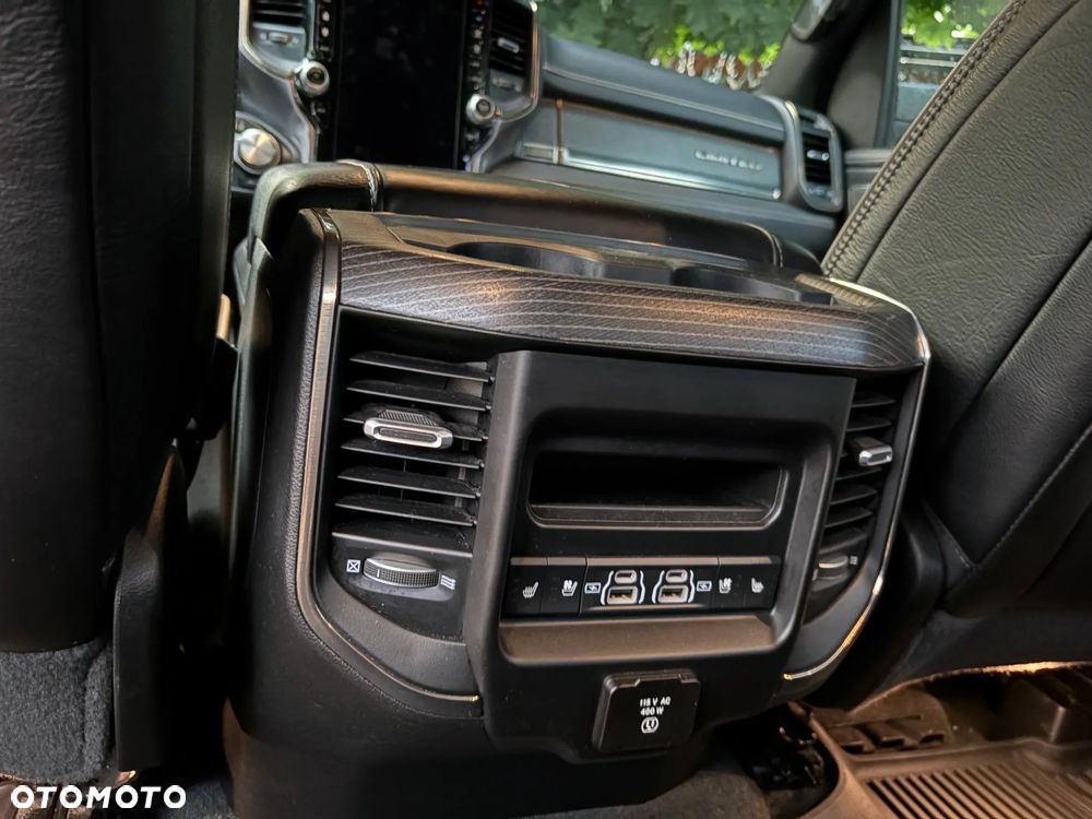 RAM 1500 5.7 Crew Cab Shortbed Limited Black - 12