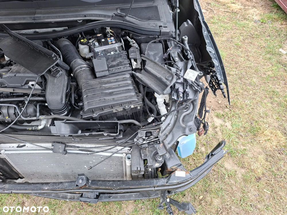 Volkswagen Passat - 13