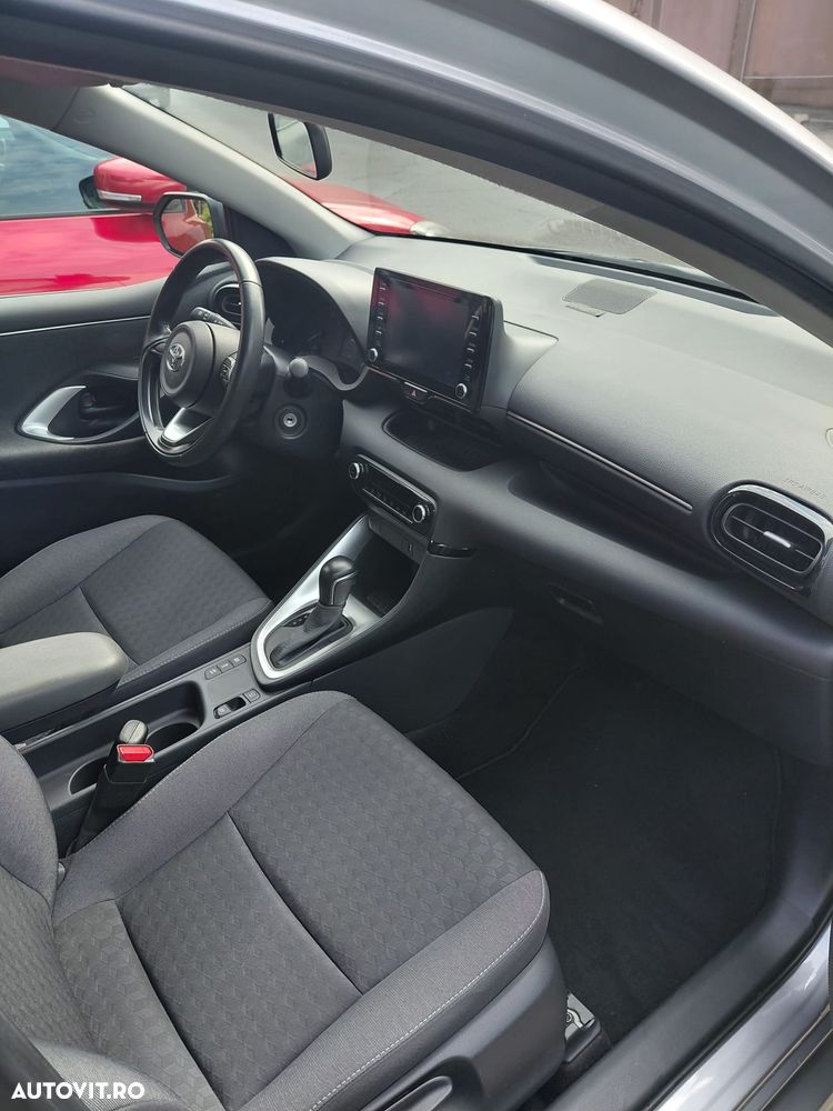 Toyota Yaris 1.5 VVT-i HSD Active - 14