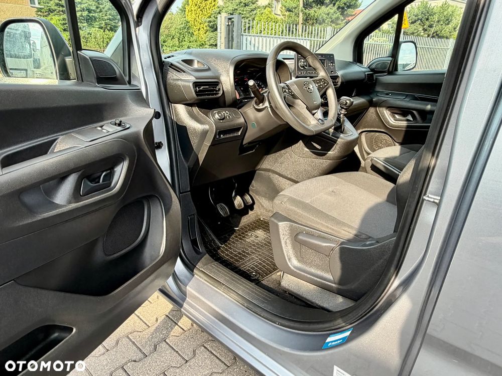 Opel Combo 1.2 Turbo Edition Plus S&S - 10