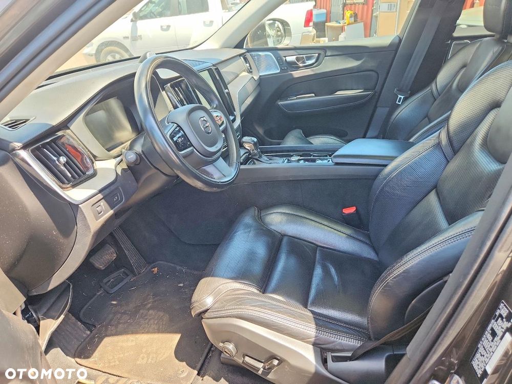 Volvo XC 60 T6 AWD Geartronic Inscription - 8