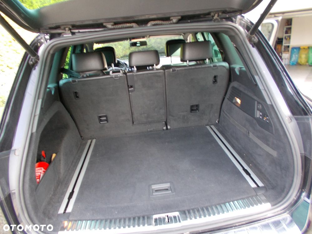 Volkswagen Touareg - 19
