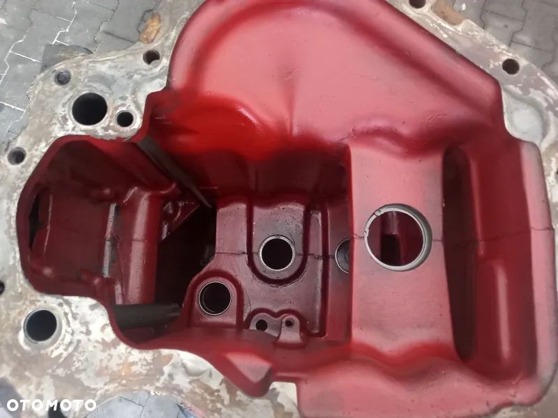 Obudowa skrzyni biegów 1341054C7 Case 5130 - 6