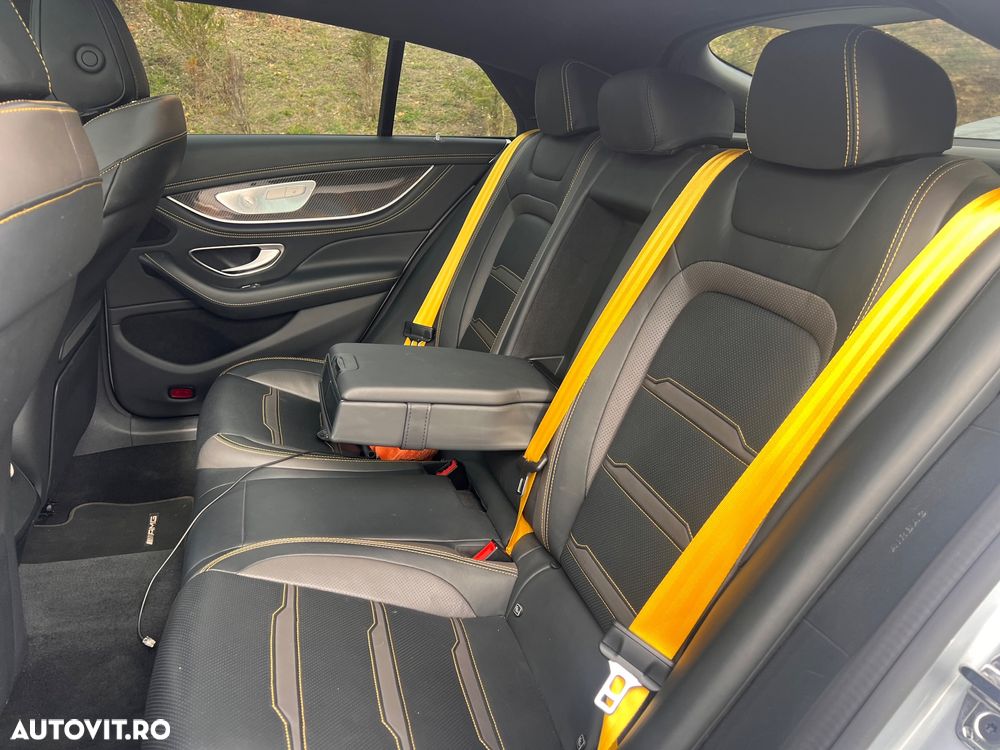 Mercedes-Benz AMG GT 43 4MATIC+ MHEV - 22
