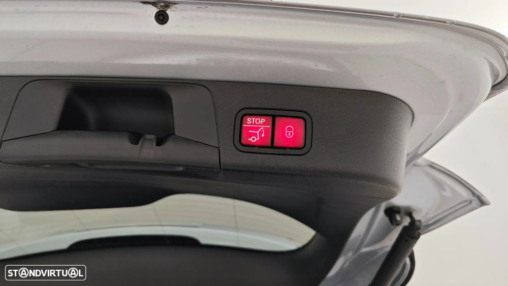 Mercedes-Benz GLB 180 d AMG Line - 31