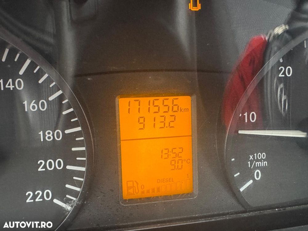 Mercedes-Benz VITO - 10