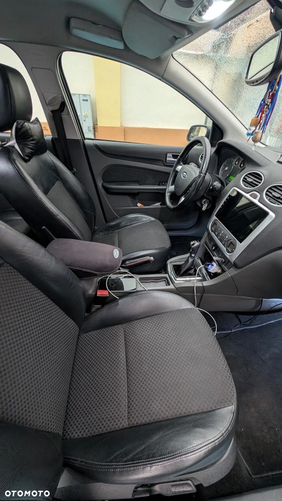 Ford Focus - 17