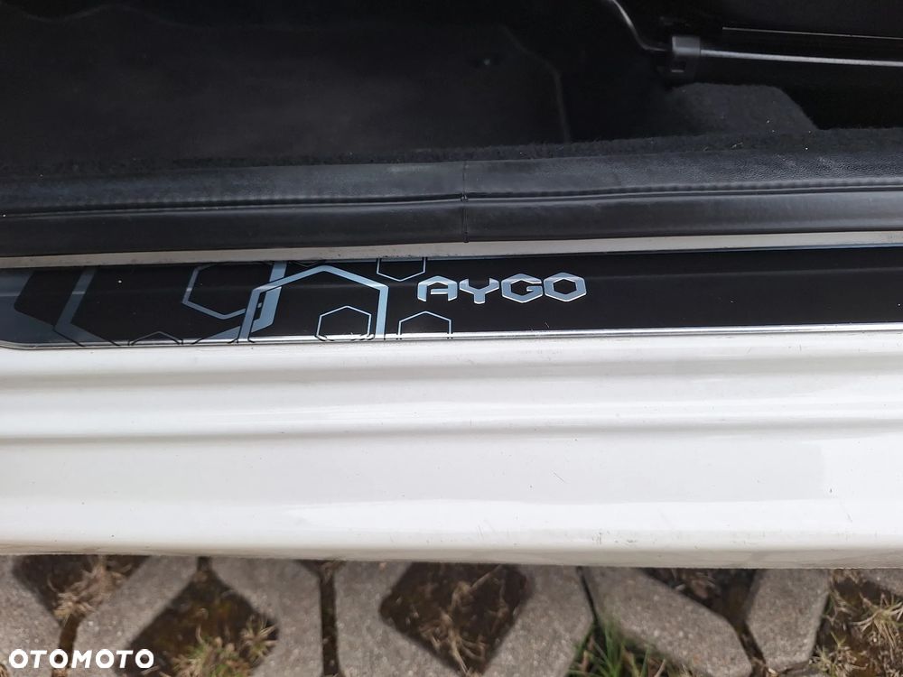 Toyota Aygo - 13