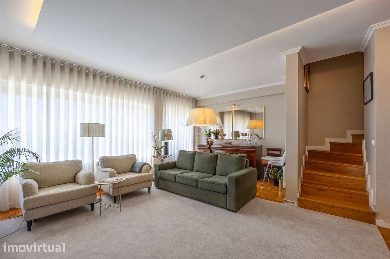 Apartamento T3 I Duplex I Remodelado Condomínio fechado Pinhais da Foz - Grande imagem: 4/24