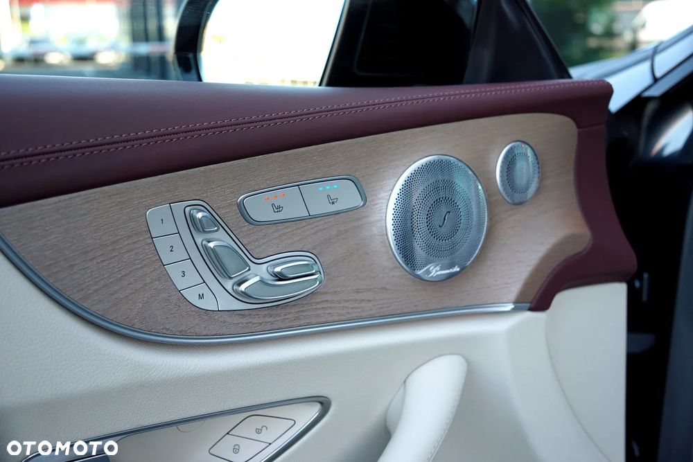 Mercedes-Benz Klasa E AMG 53 4-Matic+ 9G-TRONIC - 14
