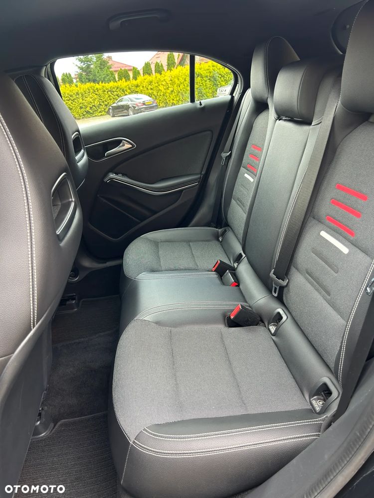 Mercedes-Benz Klasa A 200 CDI AMG Line - 14