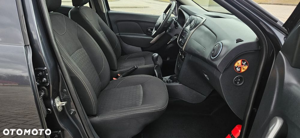 Dacia Logan 0.9 TCe SL Celebration - 11