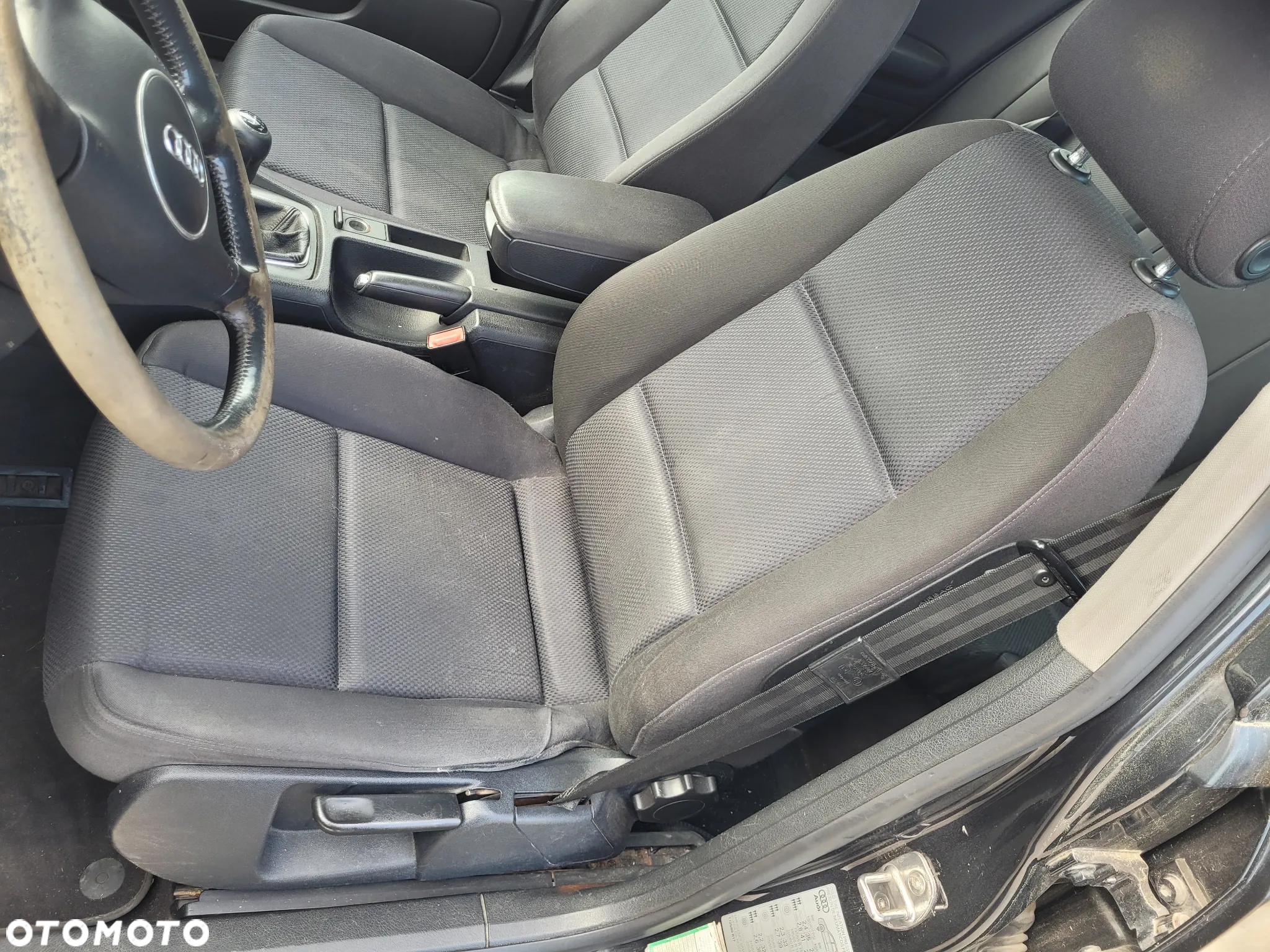 Audi A4 B6 1,9 TDI 96kW 130KM 6-bieg manual Avant kombi LZ9W - 7